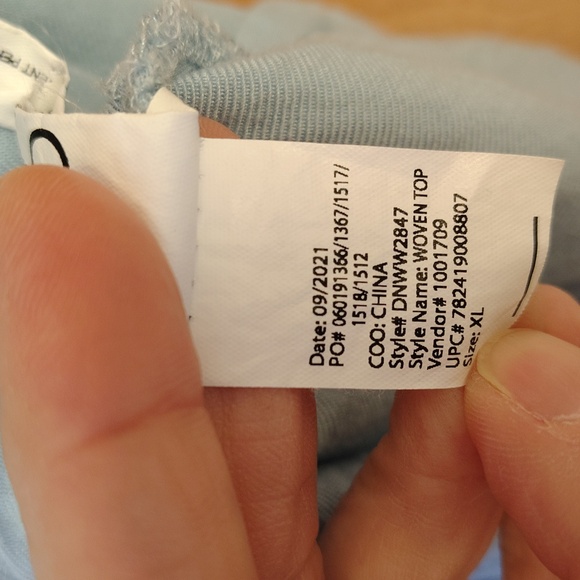 Nine West Jeans Women's  Light Blue Woven Top - Picture 6 of 9